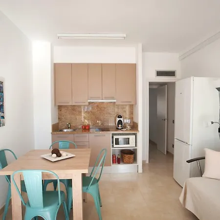 A Pie De Playa, Climatizado Y Parking Apartamento Rosas