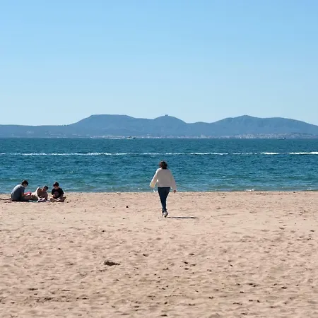 A Pie De Playa, Climatizado Y Parking Apartamento